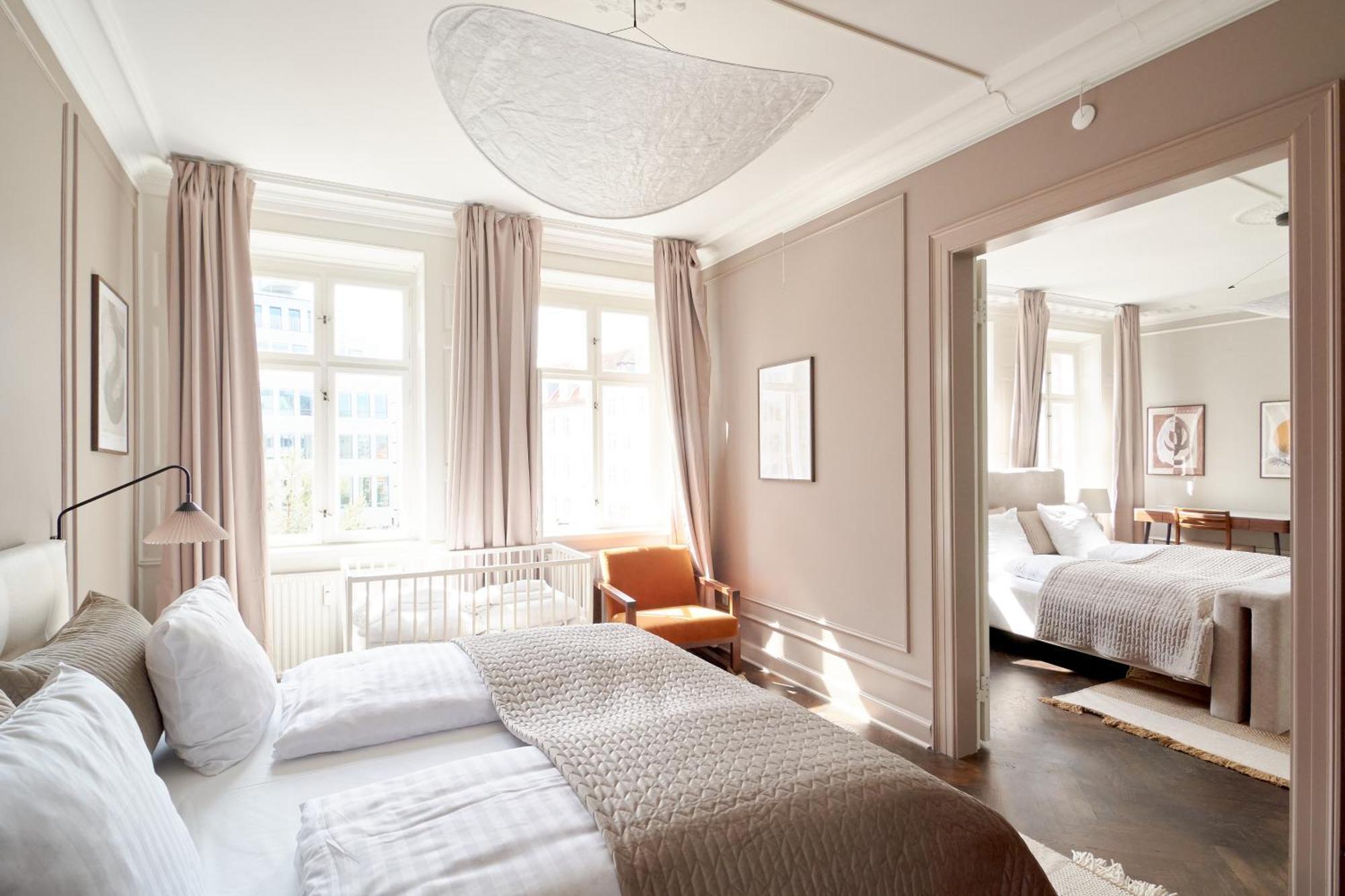 220sqm Designer - Center - Private Balcony Lejlighed *